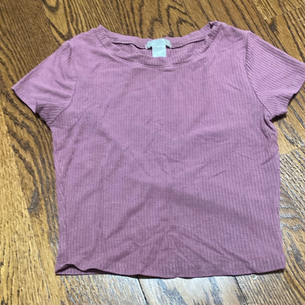 Basic crop top! Super cute